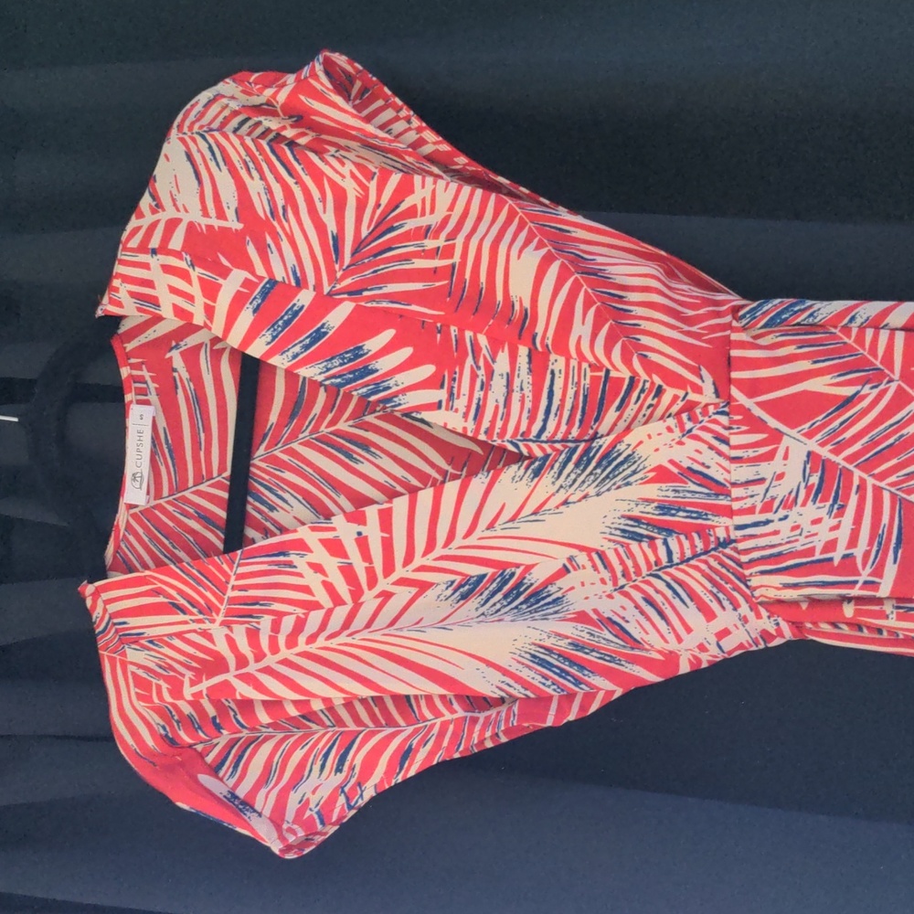 Red Leaf Print Tie Flowy Dress - Picture 5 of 7